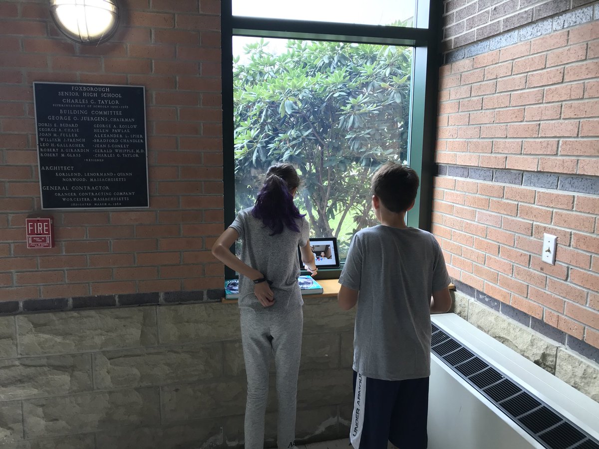 AhernMiddle's tweet photo. Grade 6 students collaborate to create and share video ads for bridge building companies.  @Flipgrid #mssci #mschat #load #length https://t.co/4s9dXHqA97