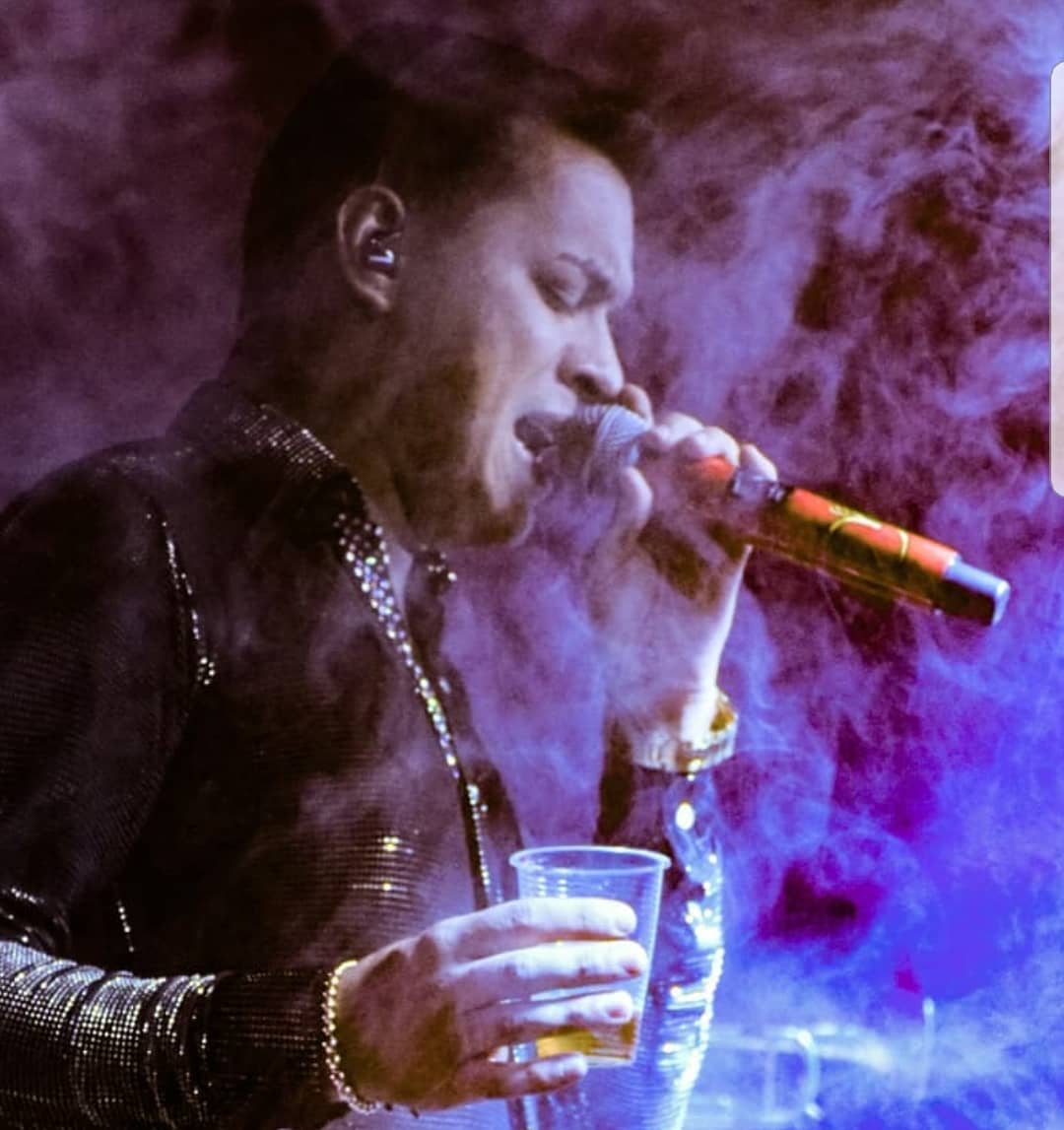 Hoy en #LaTiendaDeMiBarrio podrán escuchar en exclusiva #Aventurero, el nuevo éxito de <a href="/yeison_jimenez/">Yeison Jiménez</a> que tendrá estreno en todas las plataformas digitales el próximo 28 de septiembre. ¿Preparados?