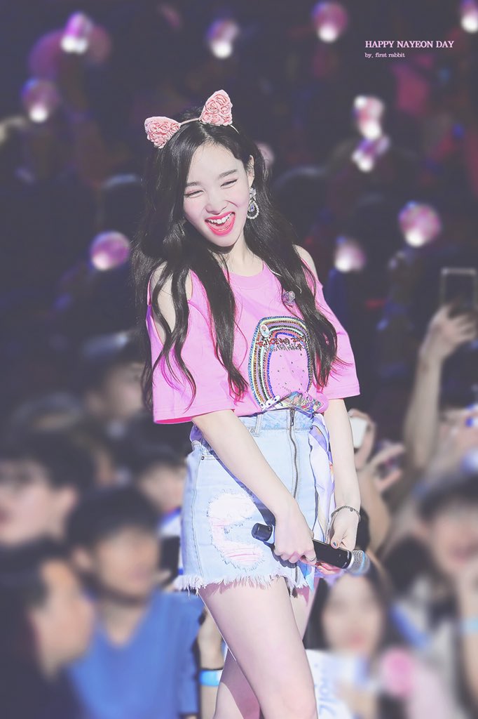firstrabbit922's tweet photo. 나연아 생일 축하해 🐰💕

#나연아생일축하해
#HAPPYNAYEONDAY #HappyNayeonDay
#TWICE #nayeon #트와이스 #나연 #ナヨン https://t.co/SkNvc52ebu
