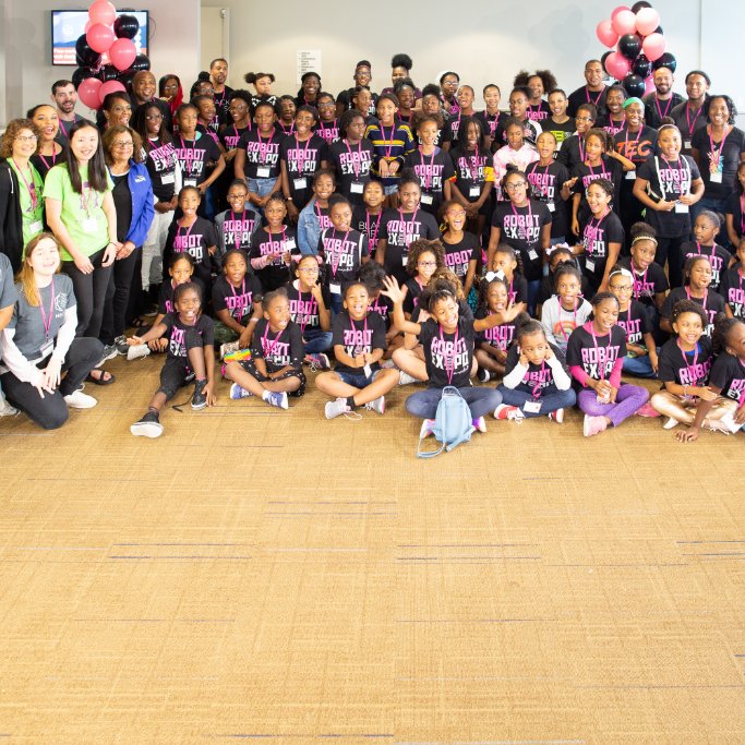 codeparkhouston's tweet image. #Codepark is excited to have supported #BlackGirlsCode at @HCCDistrict. During our #Houston Robot Expo, 69 girls
learned about #robots and how they communicate in an engaging
atmosphere 🤖👧🏾💻
@BlackGirlsCode