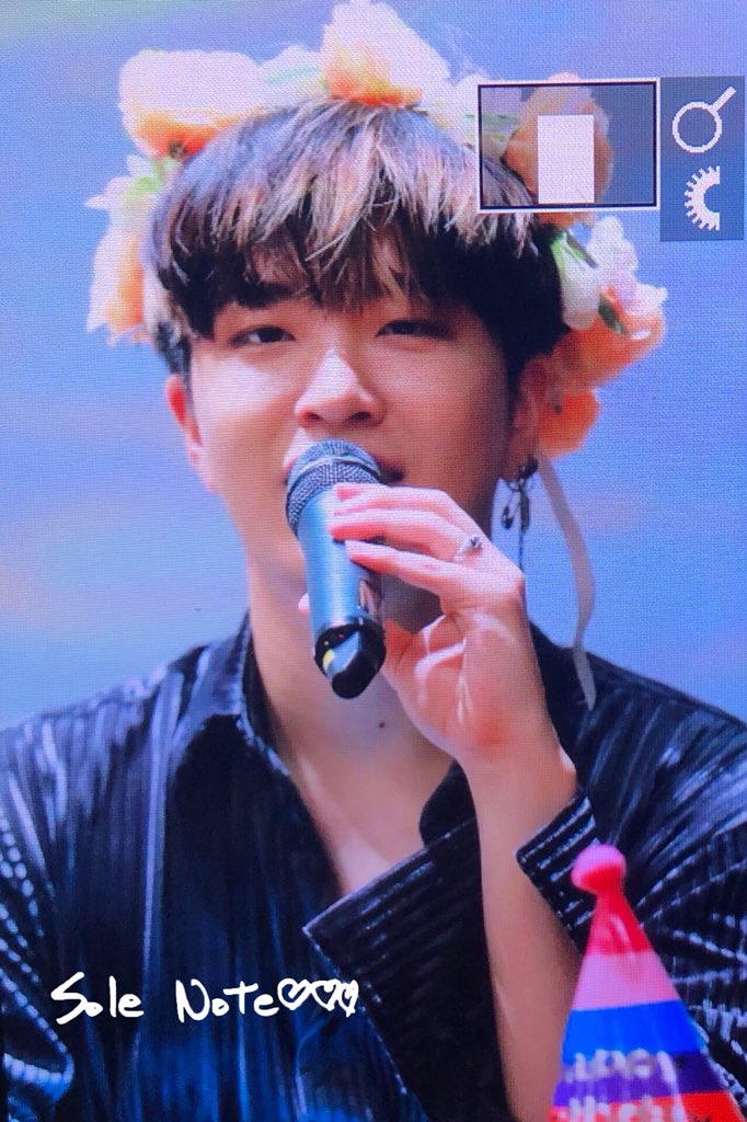 solenote917's tweet photo. 180921
영등포 팬싸 
#갓세븐⁠ ⁠⁠ ⁠⁠ ⁠⁠ ⁠ #영재 #Lullaby⁠ ⁠⁠ ⁠⁠ ⁠⁠ ⁠⁠ ⁠⁠ ⁠⁠ ⁠⁠ ⁠⁠ ⁠⁠ ⁠ #PresentYOU⁠ ⁠⁠ ⁠⁠ ⁠⁠ ⁠⁠ ⁠⁠ ⁠⁠ ⁠ 
#GOT7⁠ ⁠⁠ ⁠⁠ ⁠⁠ ⁠⁠ ⁠⁠ ⁠⁠ ⁠⁠ ⁠⁠ ⁠⁠ ⁠ #YoungJae
@GOT7Official @GOTYJ_Ars_Vita https://t.co/bLbQaQWR2Y
