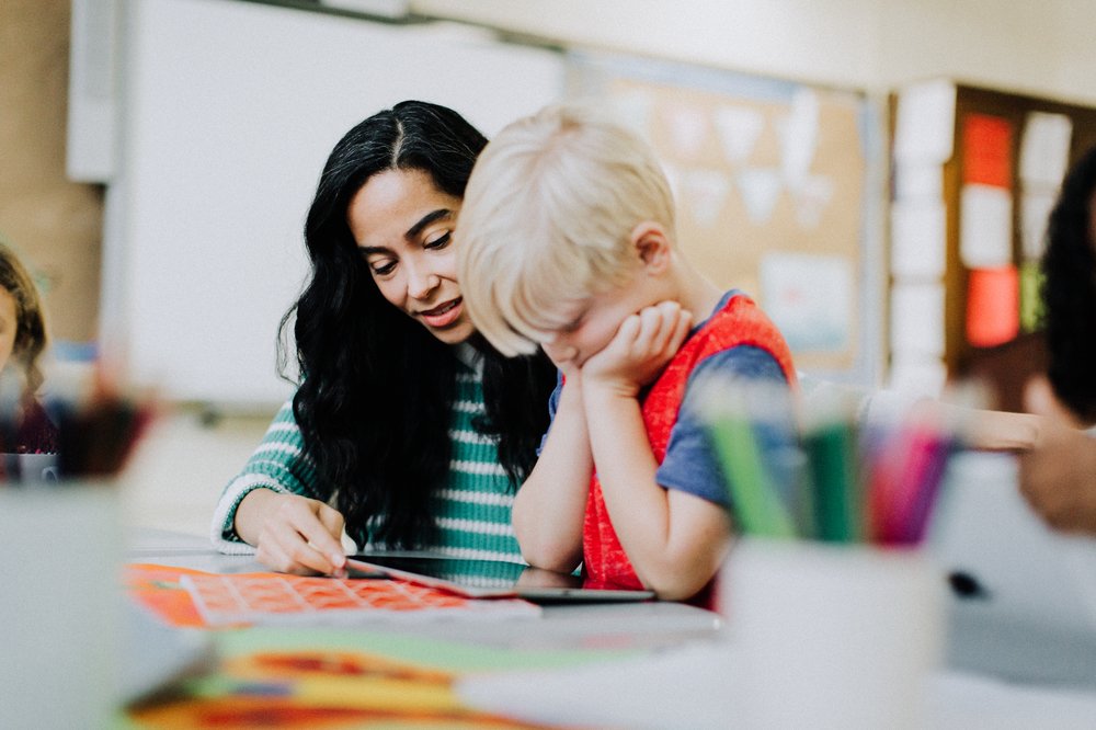 JSchusterHMH's tweet photo. Getting smart insights into students’ strengths and weaknesses in their reasoning ability makes #differentiation much easier and improves our #teaching. Here’s why ability testing is invaluable. https://t.co/qmBbE0DtFd https://t.co/P2ozFJoUlr