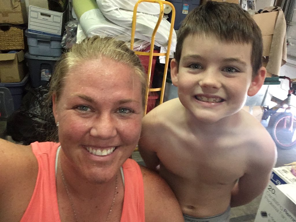 challenge_sh's tweet photo. Family unheaval the past two days but here comes the come  back! Day 10 #bbm_sweatyselfie #bbm90daycontest https://t.co/F86tMAZB5Z