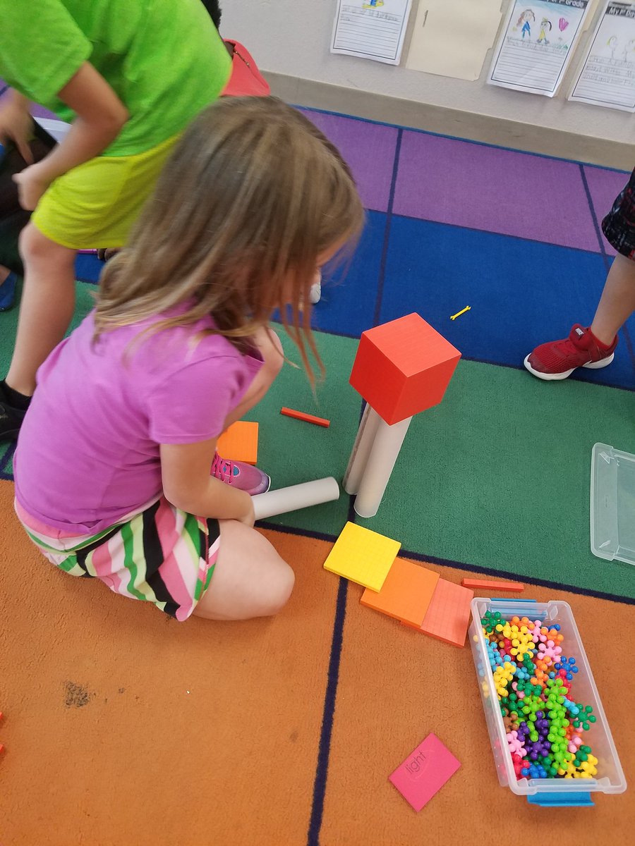 MrsAbu1123's tweet photo. To wrap up our properties of matter unit, students chose properties and built a creation to match them #superSTEAM #tobias1st #tobiasproud @HaysSTEAM https://t.co/2OBepUUlEN