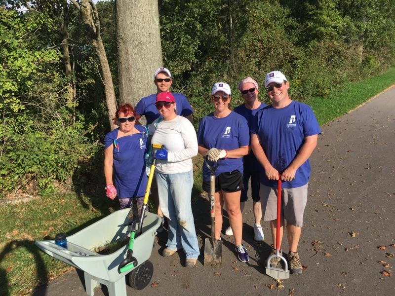 IUHealthECR's tweet image. Thank you IU Health Blackford team for your great #DaysofService work today on the Greenway. @IUHealthTeam @IUHealthDave @RStevensIUH