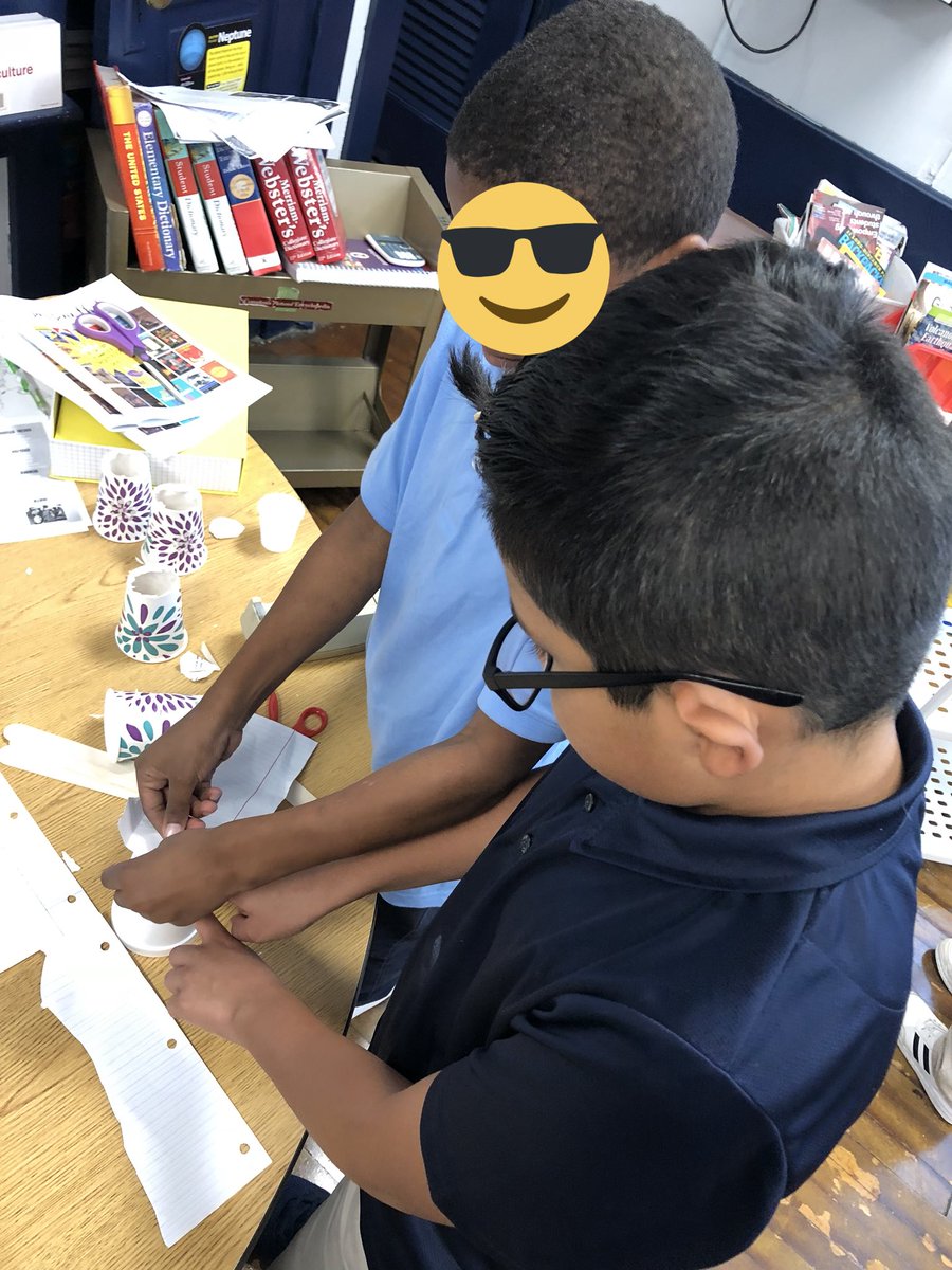 MrsLyssMartin's tweet photo. Building levers in science and learning how to work as a team. #brainpop @WoodlynneSchool #wpsrocks https://t.co/4MikRtje3C