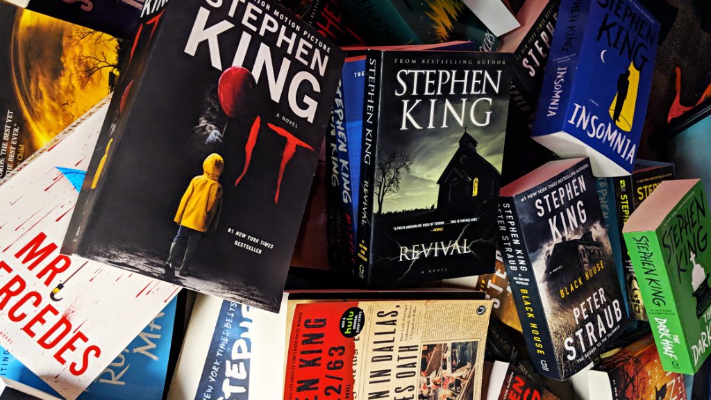 get_literary's tweet photo. You know what we're doing today... besides tweeting up a storm, obviously! #FridayReads #StephenKingDay
@StephenKing @SimonAudio @ScribnerBooks @GalleryBooks #constantreader #StephenKing #reading #bookish @simonschuster #GetLit #GetLiterary #TBR #horror https://t.co/YuZQ4Zf8bM