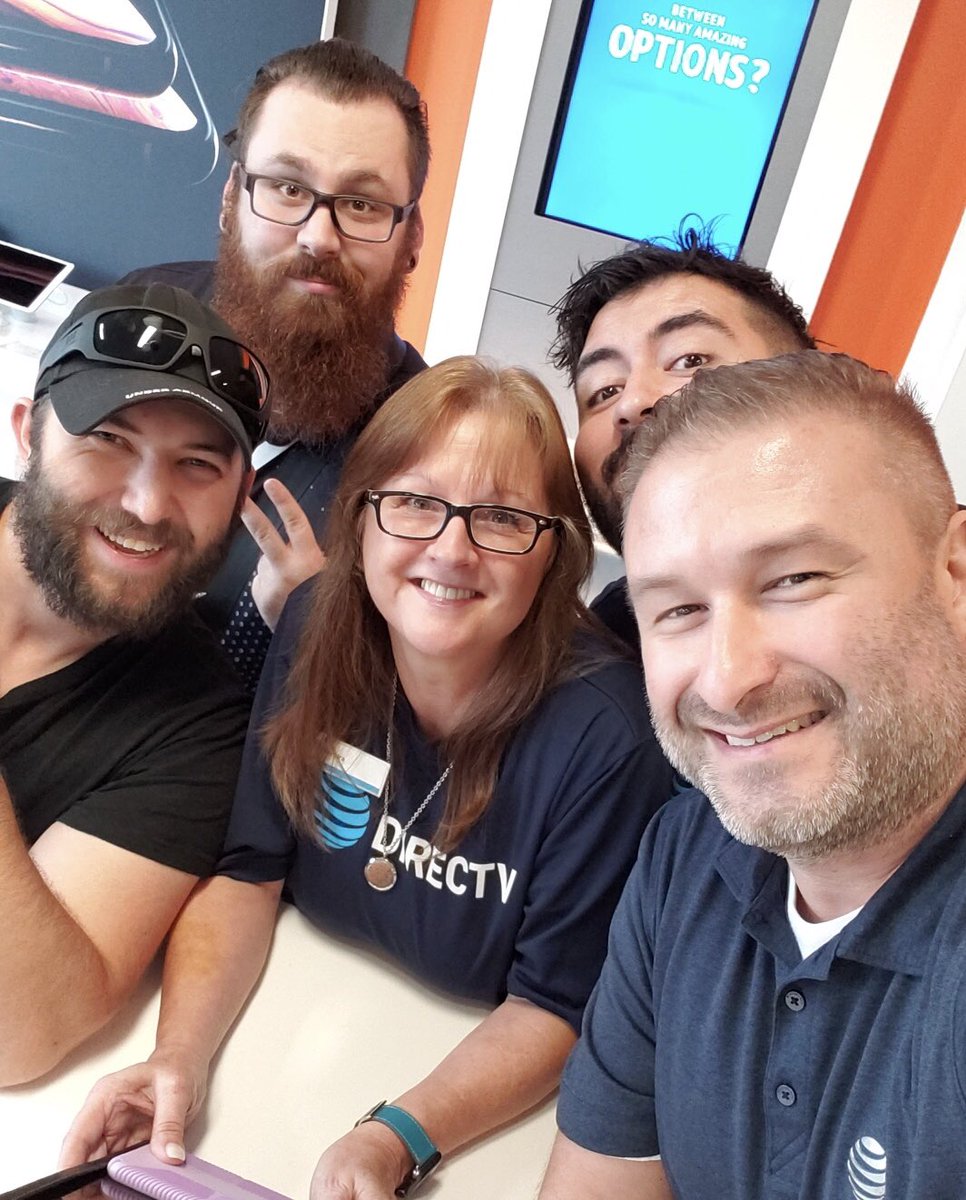 wowtauga's tweet photo. Watauga having lots of fun with our customers today! Come join all the fun for this iconic iPhone Launch 2018! #WeAreNTXDynasty #POWERcentral https://t.co/6fpxlustTt