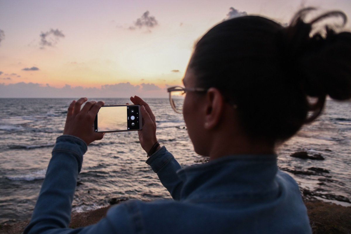 APEC's tweet photo. This is your last chance to submit your photos for #APECPhotoContest2018! Deadline is in few days. Hurry now! Submit your photos via online form of tag us on Instagram! More details here: https://t.co/d3xwRxchFx https://t.co/vNIVZuxaKL