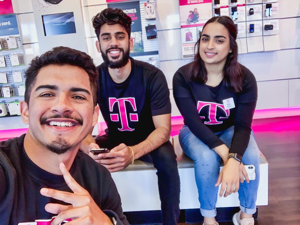 Average_Joe387's tweet photo. Arena Squad Is Ready! #EdubNation #Apple @E_Rico7 @DarthNater87 @MGonzal186 @nazarma https://t.co/3FL5rJhKnb