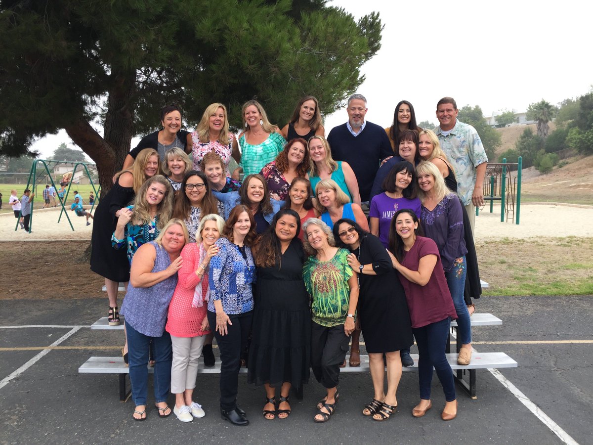 aspenelem's tweet photo. It's picture day at Aspen! Look at all the happy faces. :) So proud to work with all these wonderful people. #AspenPride #TheConejoWay https://t.co/8sotbjtRWp