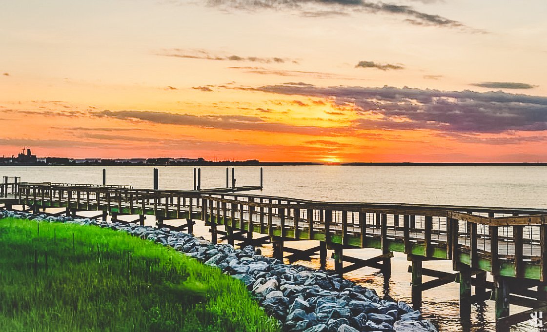 Its #FeatureFriday!
-
What a beautiful shot taken by Sanjeev Havanur. 💛 #iheartnorfolk