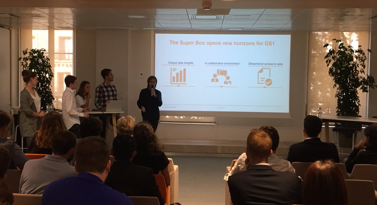 GS1France's tweet photo. ➡️#HECGS1FranceChair "Digital Content for #omnichannel " : 55 étudiants de la majeure Digital ont eu une semaine pour imaginer un concept autour du packaging produit digital de demain. Félicitations à tous pour la restitution de leurs travaux ! 👏
@HECParis @HECKnowledge https://t.co/i0i91FYsIx