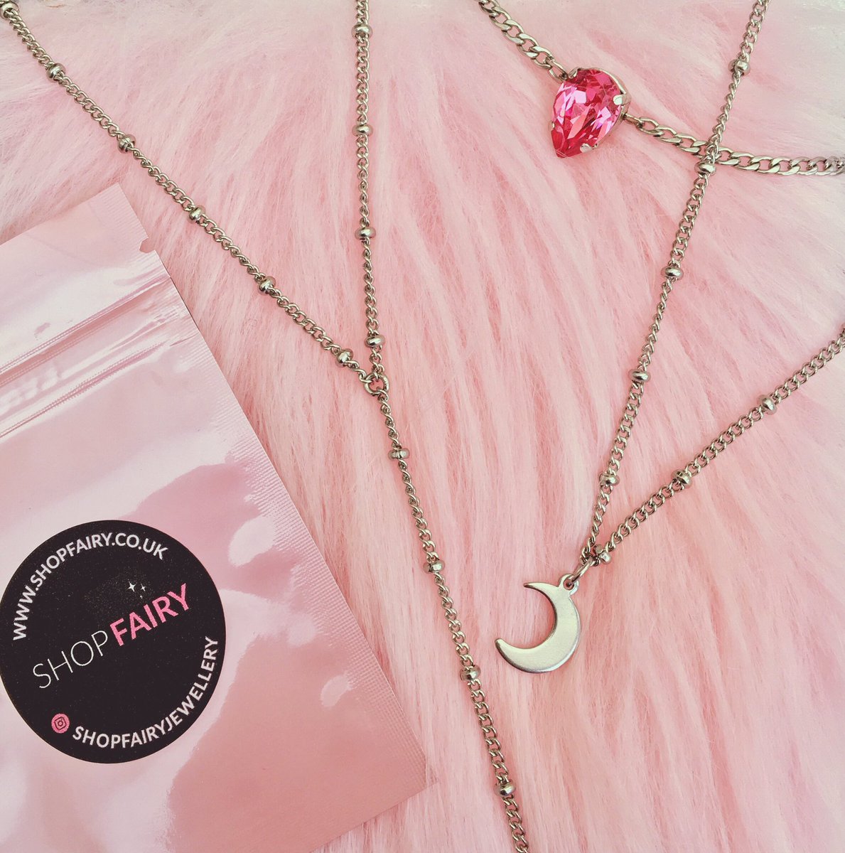 ShopFairyUK's tweet photo. So please email me (sales@shopfairy.co.uk) if you'd like to collaborate with me on a gifting basis with all your details π #bloggerswanted #gifting #fbloggers #fbloggerswanted https://t.co/b7iLkFCRnR