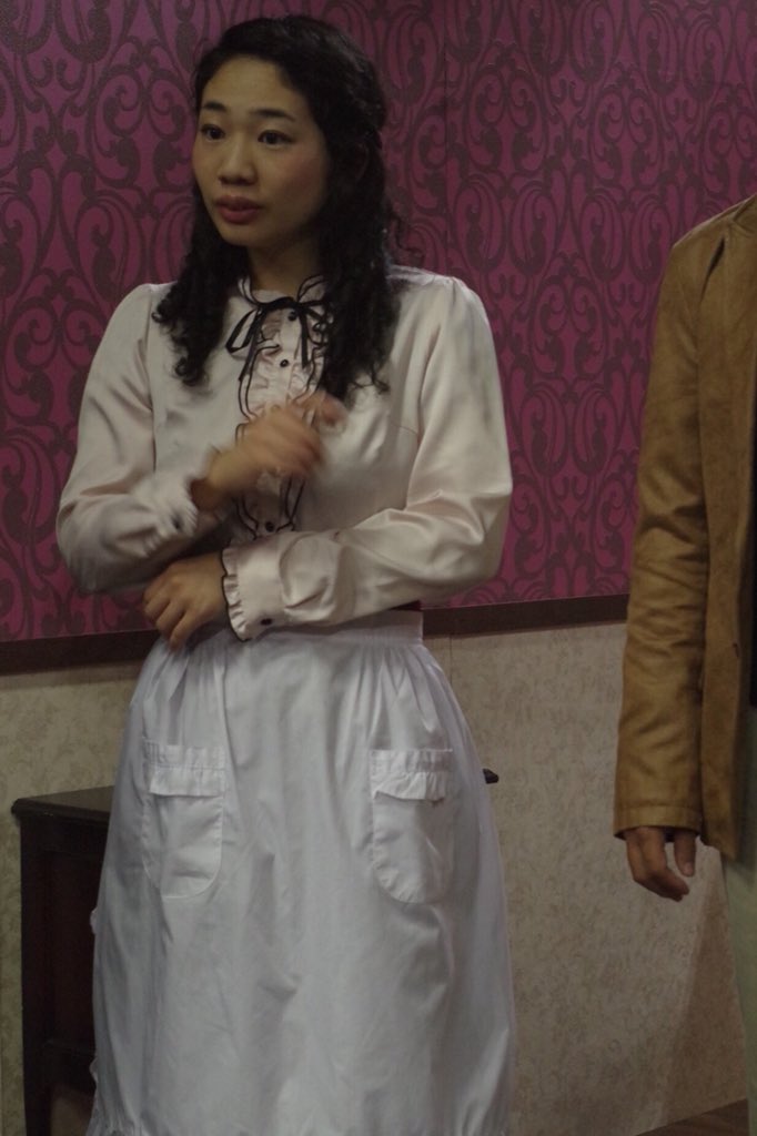 rin1024rin's tweet photo. 素敵なお写真いっぱいなんだけどね、
その前に個人的に気になったのが、ゲネ開始直前のオフショット…

左が去年のAの項目、
右が今年のカンフル、
何故か似たような仕草で映っているんだよなぁ(OvO) https://t.co/8JMtLVtPXU