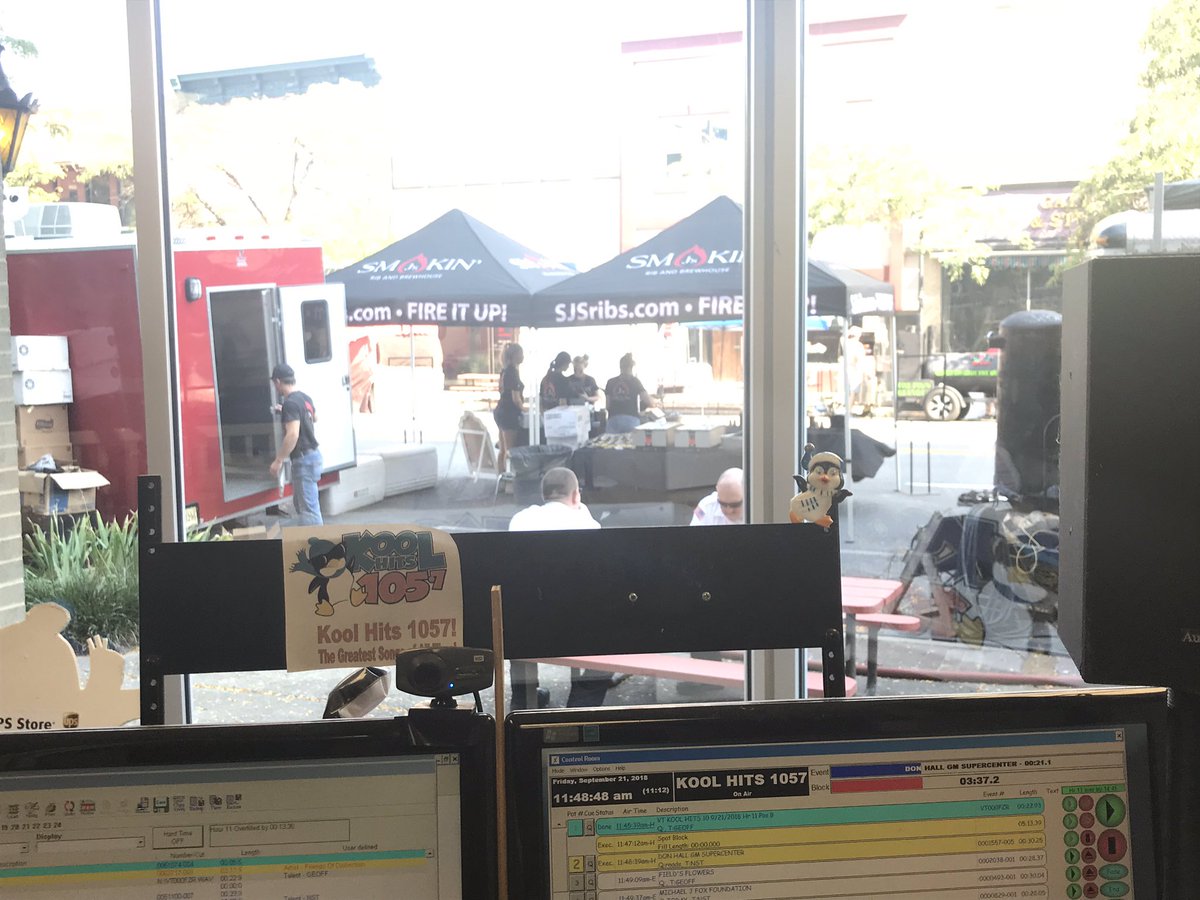 MJtheDJ's tweet photo. The view from my studio today!
#koolhits1057
#poagelandingdays https://t.co/Ncczn8a514