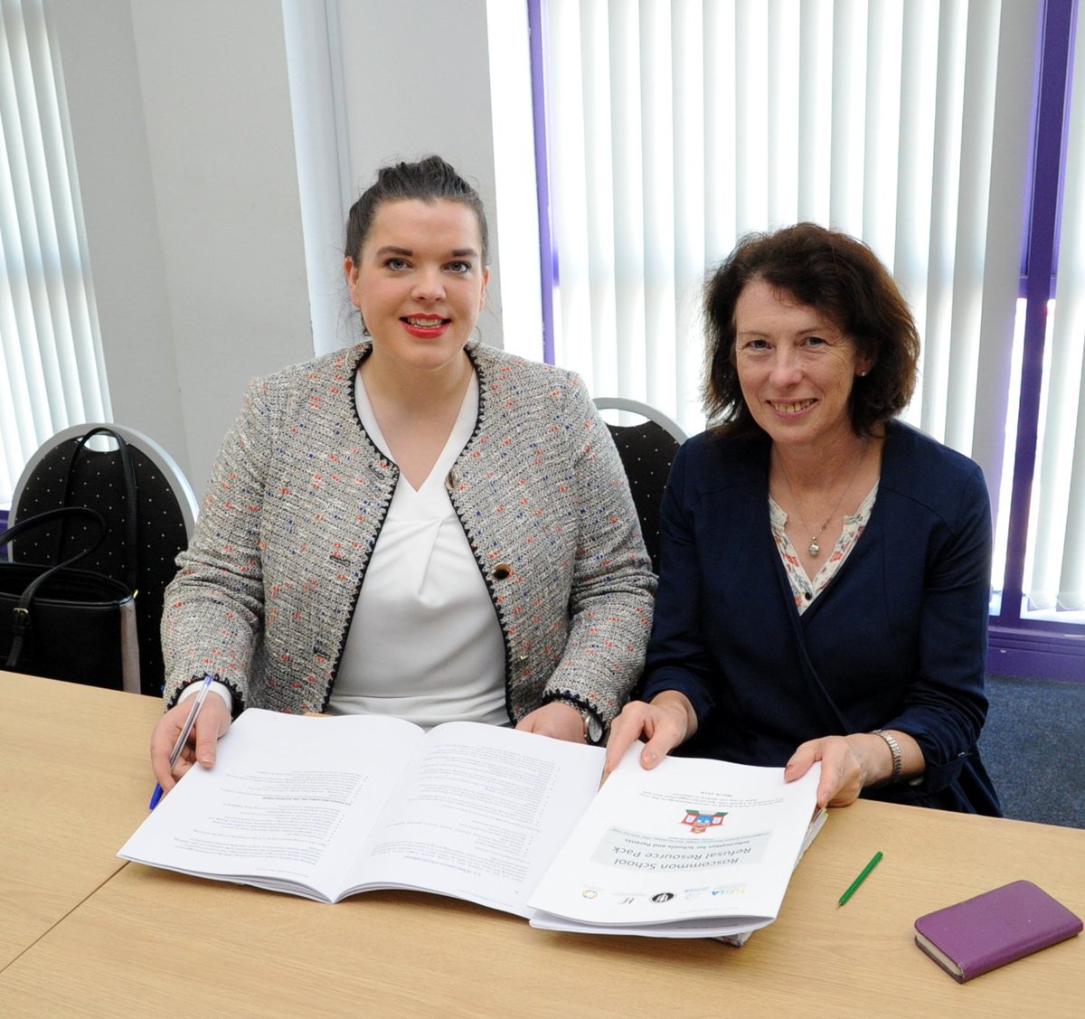 GeorginaKilcoy3's tweet photo. Launch of Roscommon School Refusal Care Pathway Guidelines @tusla #childandfamilyweek #ppfsrocks @DeniseSwanick @Fergallandynuig @concannonjac @Harolan3 @vitahouseros1 https://t.co/vRLQQ8IVlJ