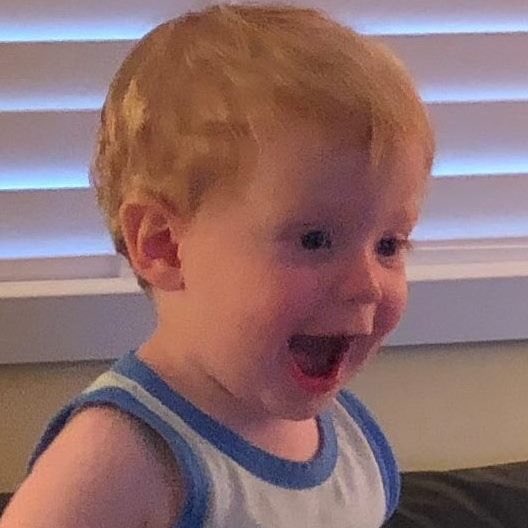 adeutsch's tweet photo. When the only evidence of paternity is the face your kid makes when he sees - well - anything. #andyface https://t.co/RLtY0Mq0x4