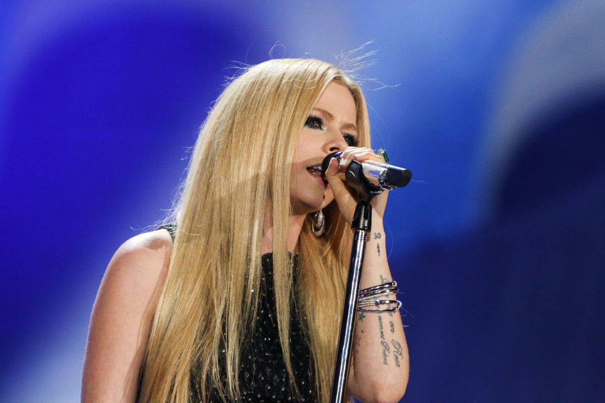 AvrilFlashbacks's tweet photo. ⚡Flashback: Special Olympics Opening Ceremony in Los Angeles, CA (July 25, 2015)💙
@avrillavigne #avrillavigne #littleblackstars #avrillavigneflashbacks #Headabovewater #al6iscoming https://t.co/Fw3Tg82BKa