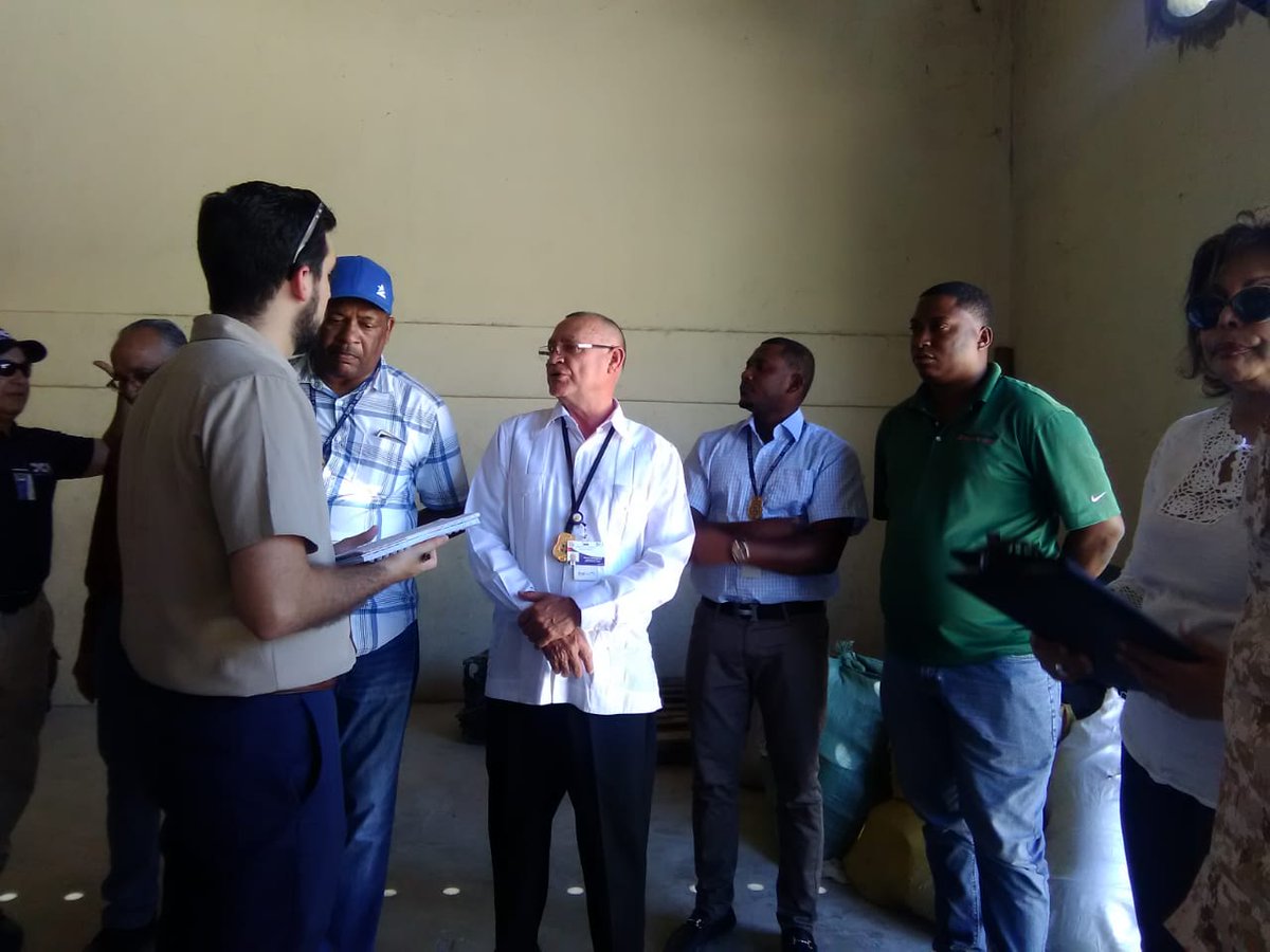 OEA_CICTE's tweet photo. .@OEA_CICTE, with the support of @CanadaOAS made a technical visit to 🇩🇴 and 🇭🇹 border to improve #BorderSecurity and #SecureCommerce in the area. The Cargo Protection #CICTEprogram will train more than 30 agents in cargo and container inspection by land https://t.co/47RPuCJBhn