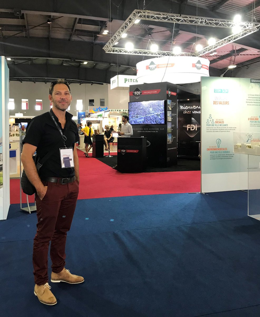 Nicolas3DetNTIC's tweet photo. Visite pro au salon de l'immobilier Montpellier / Parc des expositions pour rencontres clients en direct ... #Montpellier #Immobilier #Animation3D / Pôle services immobilier de l'agence DPNEWS / LES NEUFS POINTS https://t.co/VIhH1x7ozz