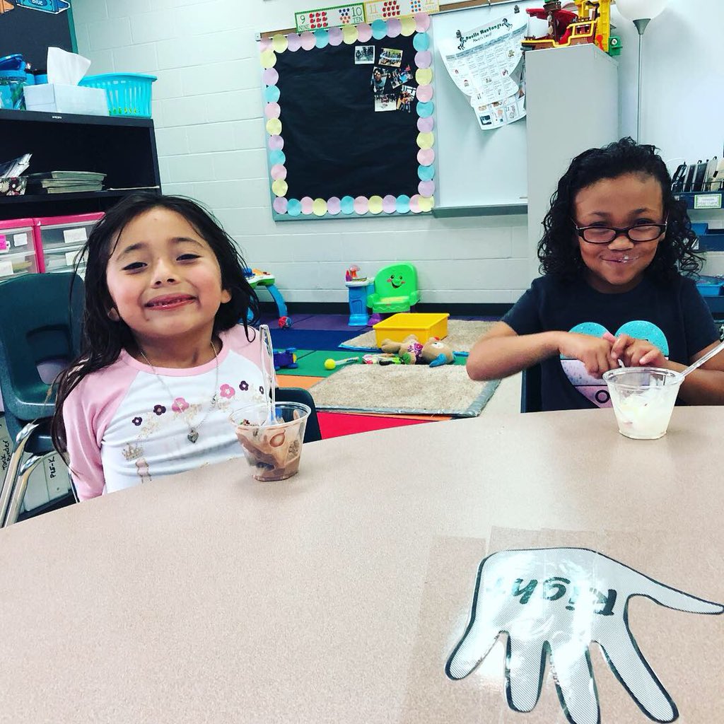 Cooperteachwsd's tweet image. #DUEleads graphing our favorite icecream flavor= eating icecream