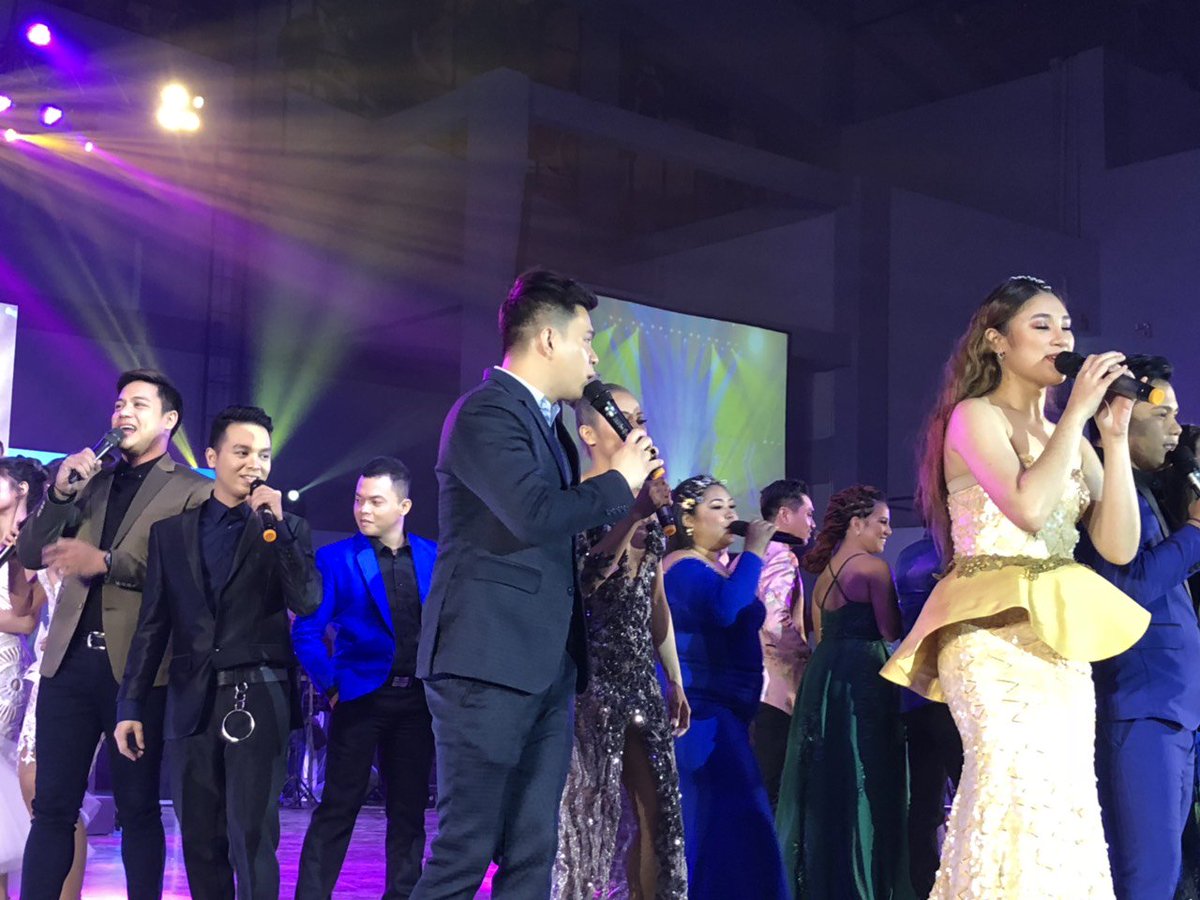 polarisabscbn's tweet photo. Maraming maraming Salamat, akong pinalanggang Cebu! Akong pinalanggang Visayas! This has been #TNTAllStarShowdownCEBU! MAHAL NA MAHAL NAMIN KAYO! 😍😍😍😍 https://t.co/7YJM5gwe9X