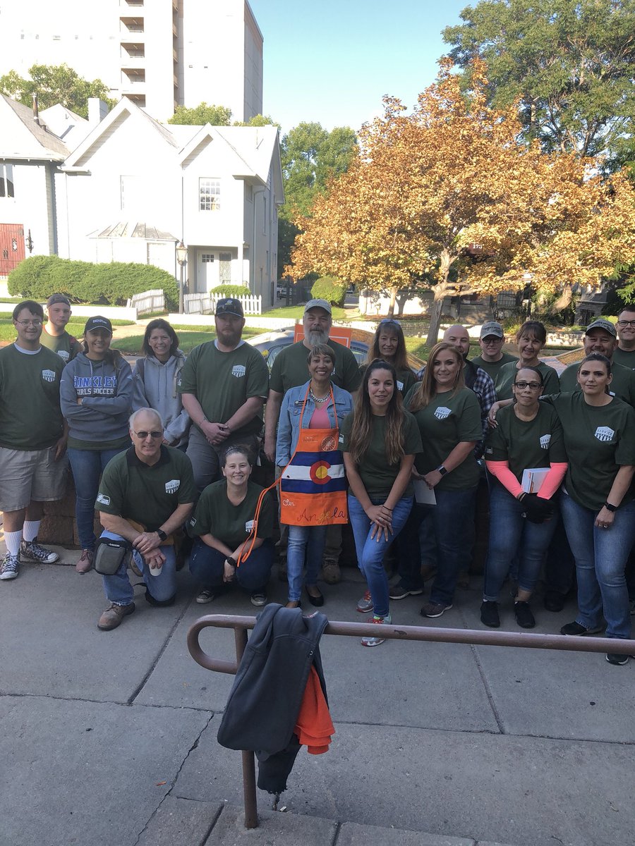COSenWilliams's tweet photo. @HomeDepot celebrating Service remodeling the Victory House for Colorado’s homeless veterans. #CCH #Veterans #COSenDems https://t.co/RmmZSFc5yl