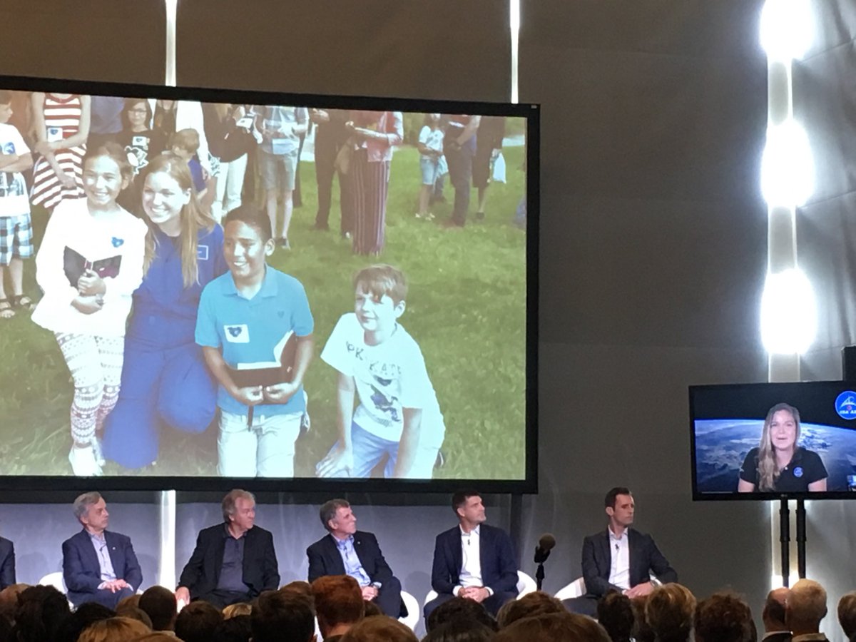 Importance of a mentor ⁦<a href="/Astro_Jenni/">Dr. Jenni Gibbons</a>⁩ <a href="/uottawa/">Université d'Ottawa | University of Ottawa</a> ⁦<a href="/uOttawaEdu/">uOttawa Education</a>⁩