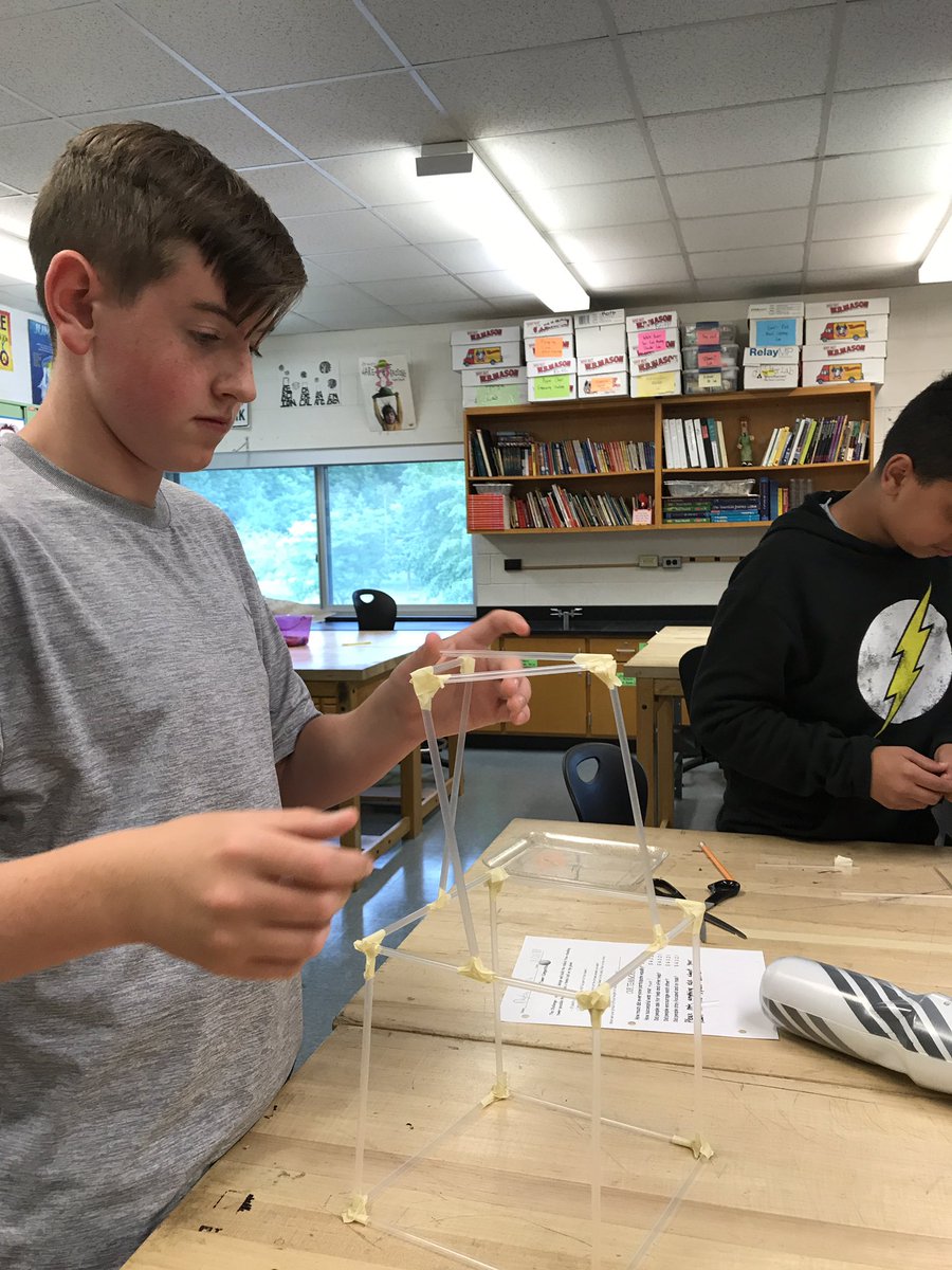 ScienceKeith's tweet photo. Straw tower challenge 2018! https://t.co/mYC3VAmvR0