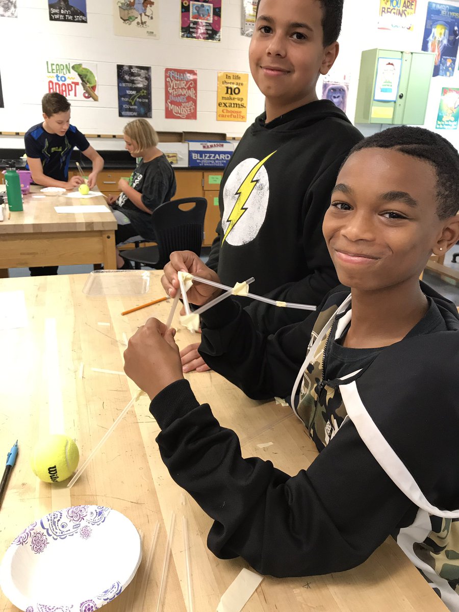 ScienceKeith's tweet photo. Straw tower challenge 2018! https://t.co/mYC3VAmvR0