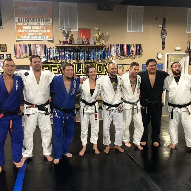 BjjRevolutionPB's tweet photo. Black belt line up @revolutiondojo  Thank you guys for the respect ✊ and support. @ceconibjj @bearjitsu54 @timcredeur @shanezeringue @jeffmessinabjj @motavation.vero @mavenbjj @graciemag_br @rmedeirosbjj @choke_bjj @graciemagazine #bjjlifestyle #bjjs… https://t.co/ml08W75D7o https://t.co/JAEc6wHEit