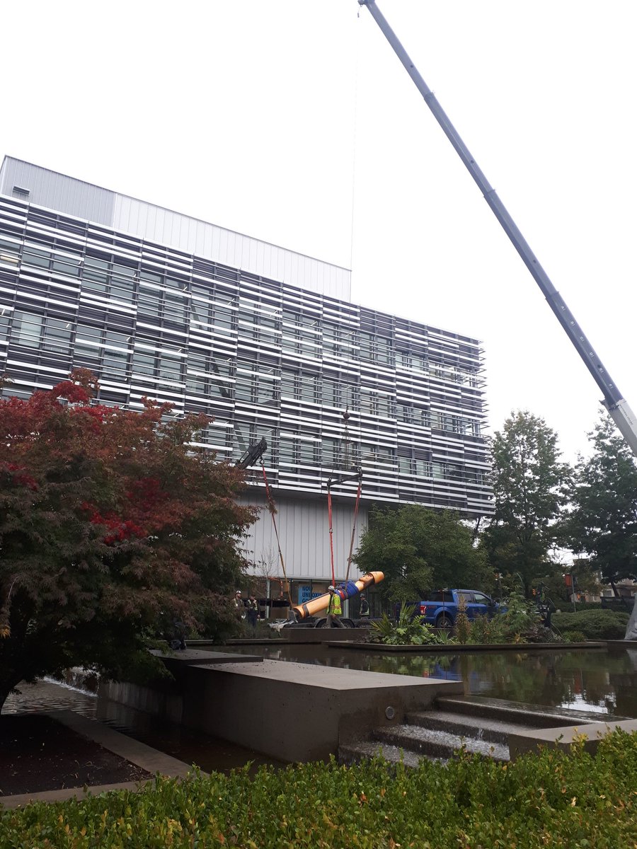 JDBlakereports's tweet photo. Huge musqueam carved post going up at Langara College!
On site I was told that this post was gifted to the college and will be officially unveiled soon!
#langara #Vancouver #musqeam https://t.co/hhY5TnhAE5