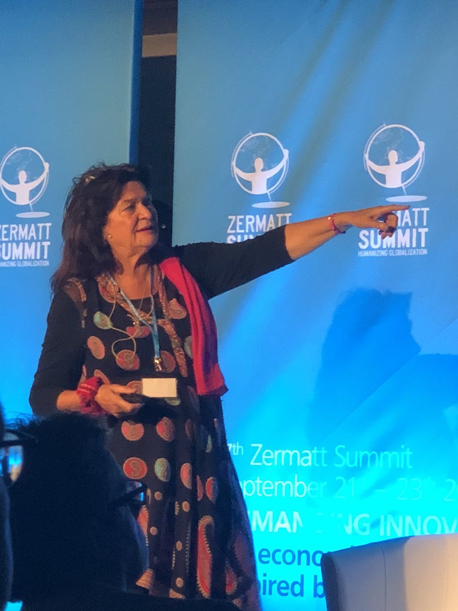 perrinegrua's tweet photo. Le #microcredit et le chant pour réveiller, révéler et libérer les talents d’entreprendre sa vie . 1. Recevoir pour ensuite 2. aider à son tour ceux qui ont vécu pire que soi.  Marianne Sébastien de Fondation Voix Libres #zermattsummit #Empowerment https://t.co/kYbkdNODsf
