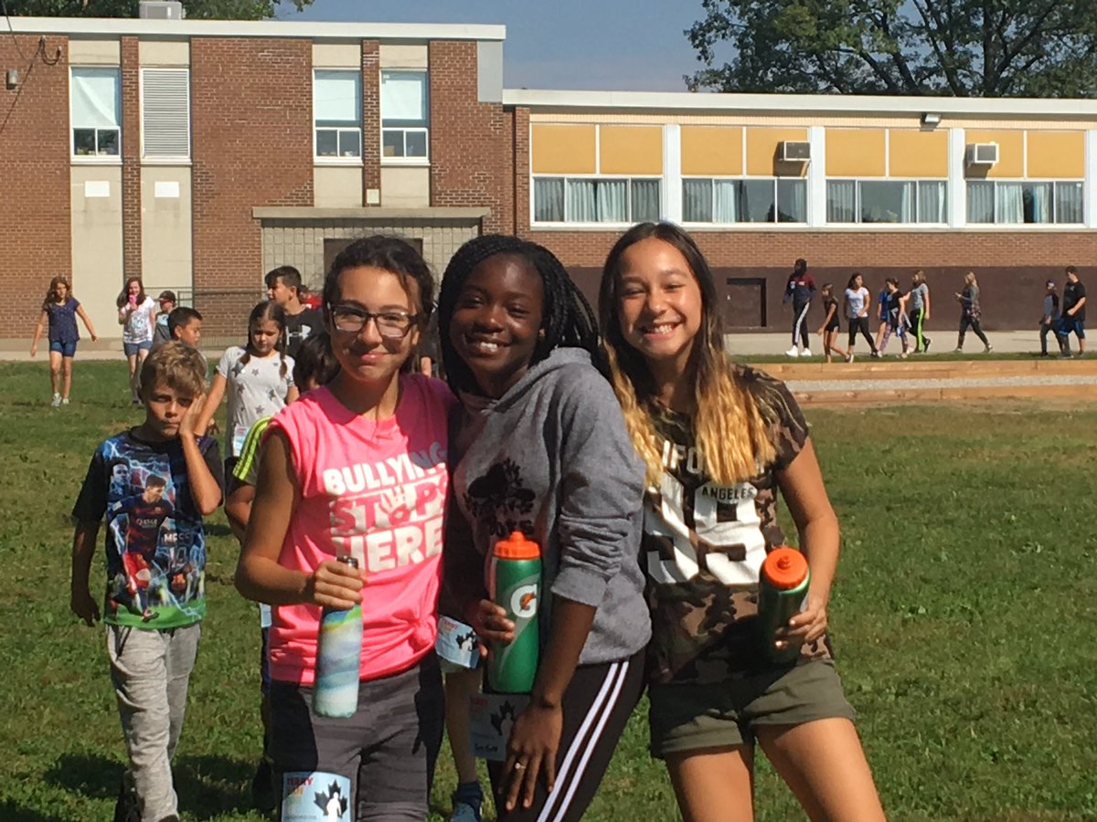 mrs_tdavies's tweet photo. Fantastic day for #TerryFoxRun @StBernadette5!  Great effort by all....who got to enjoy a cool treat afterwards! https://t.co/3cyZEe1YpW