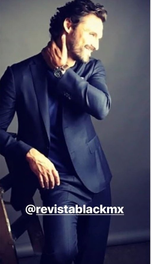 rasapoc's tweet photo. Always in style @ivansanchezz_ el eterno modelo 💯❤️💥 can't stop admire! Te amo ❤️💥💥💥 #InStyleSeptiembre https://t.co/jPUpFD3ULm