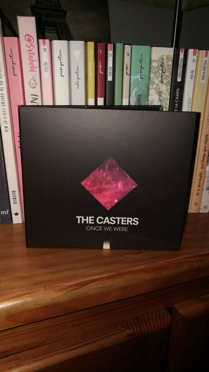 ElChicoDelBanjo's tweet photo. Acabo de ver que Eguala fue guitarrista del grupo The Casters y yo tengo su álbum #OnceWeWere. 😍 https://t.co/OQwGyddeS1