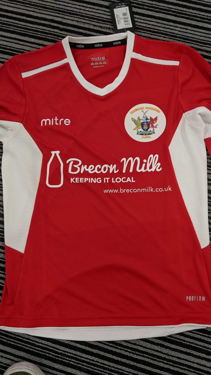 Thanks to <a href="/Breconmilk/">Brecon Milk</a> for sponsoring Brecon Corries U10’s. Great looking top and another local sponsor.