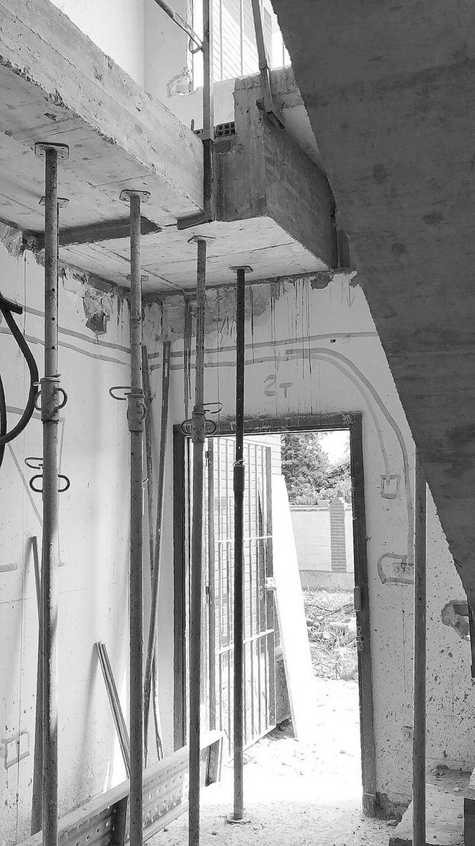 inequalstudio's tweet photo. ¿Cómo ha ido vuestra semana? Nosotros la cerramos con esta reforma en el Puerto de Santa María (Cádiz). Y ahora, ¡a disfrutar del finde!
#reformasintegrales #arquitecturaydiseño #diseñodeinteriores #arquitectura #architecture #diseño #design #proyectodereforma #cadiz https://t.co/jP0bFJDV15