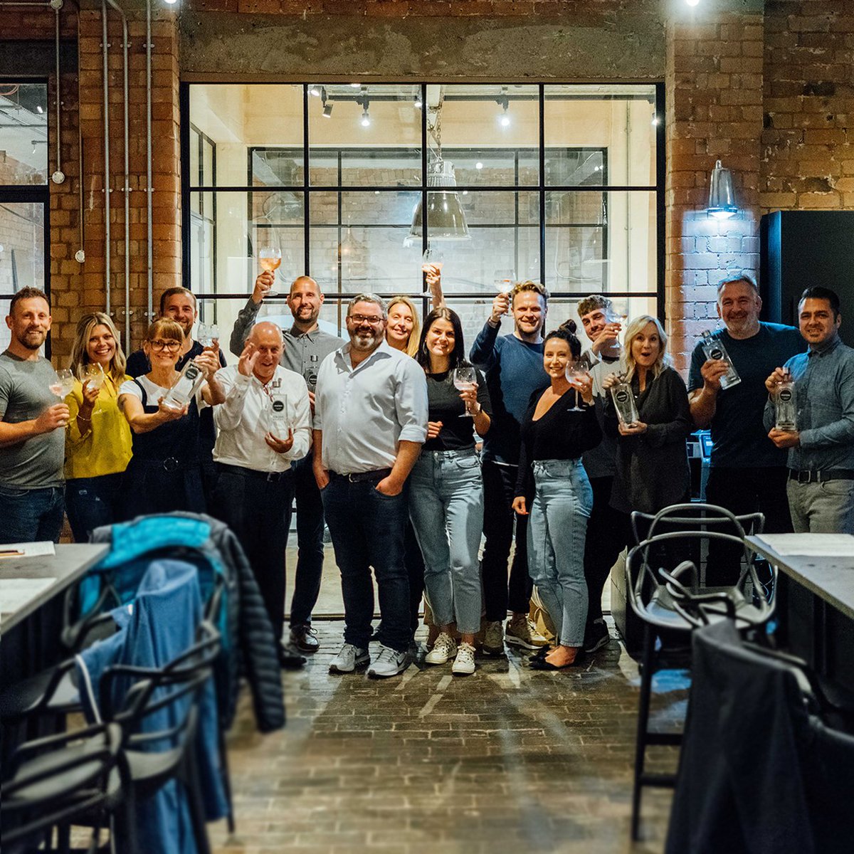 Piston Gin tweet media