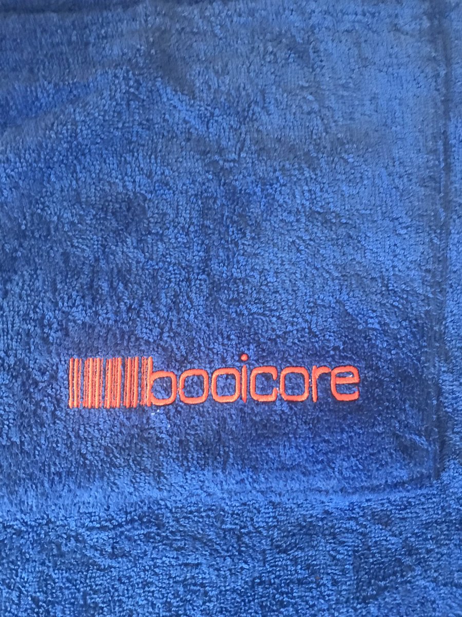 fat2fitbyBIKE's tweet image. New kit for @LDNtoBrighton 2019 Thankyou @booicorestore store for working with us on this. Pictures just don’t do these amazing changing robes justice . Can’t wait to try them out!  #changingrobe #booicore #booicorestore #customgear