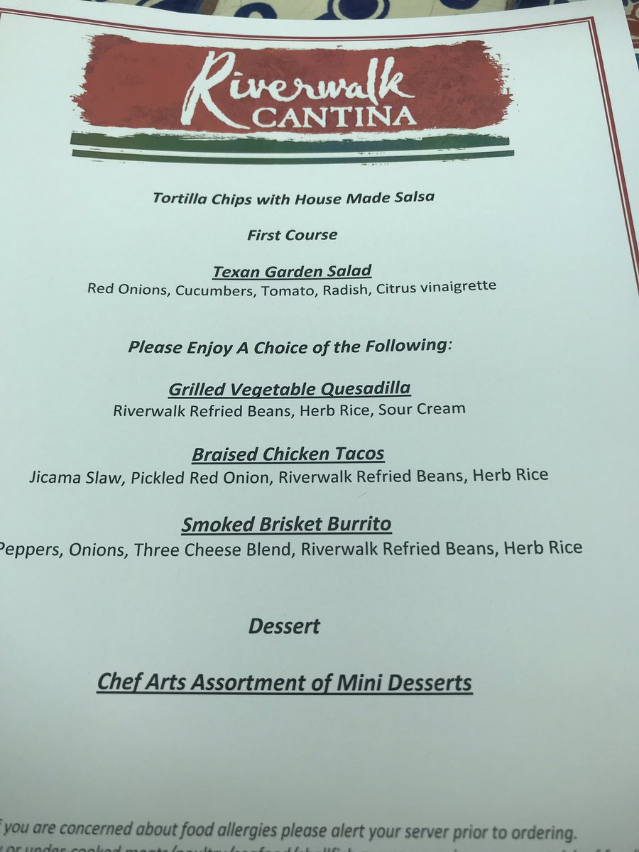 lezleylewis's tweet image. #hostcommittee #riverwalk #lunch @FWISD_PLI #LearnFwd18