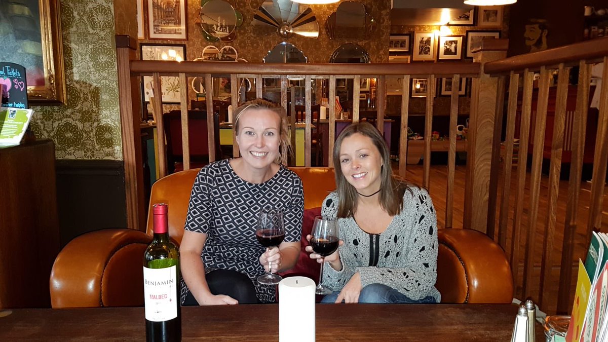 katy0007's tweet photo. Day 1 of Uni complete! Time for a large glass of red! #traineeaccp #thejourneybegins @KeeleUniversity https://t.co/GdWVKLp9km