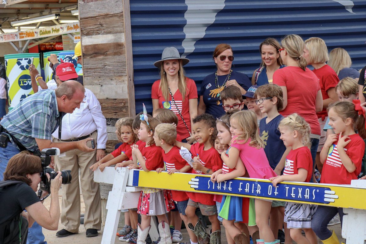 StateFairOfTX's tweet photo. Always one of the best days of the year! #BigTex ๐๐ค One week until #HowdyFolks https://t.co/UiYh97PPR6