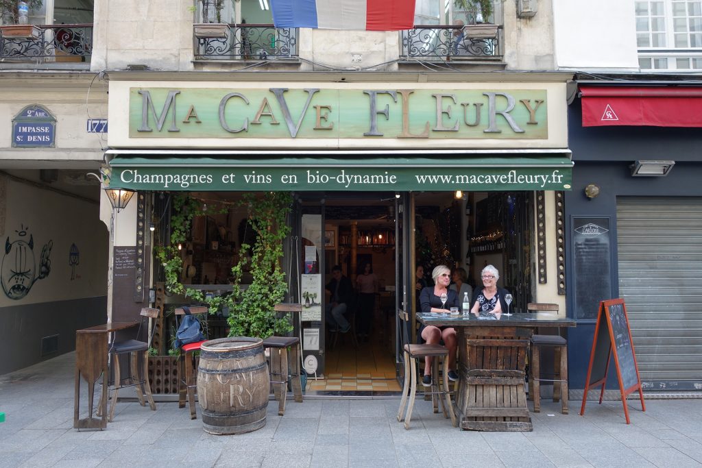 SprudgeWine's tweet photo. In Paris, Morgane Fleury Plants A Flag For Grower Champagne https://t.co/sRb9VvnCwW @FleuryMorgane3 @a_ayscough #macavefleury https://t.co/Mqj5kZOtPw