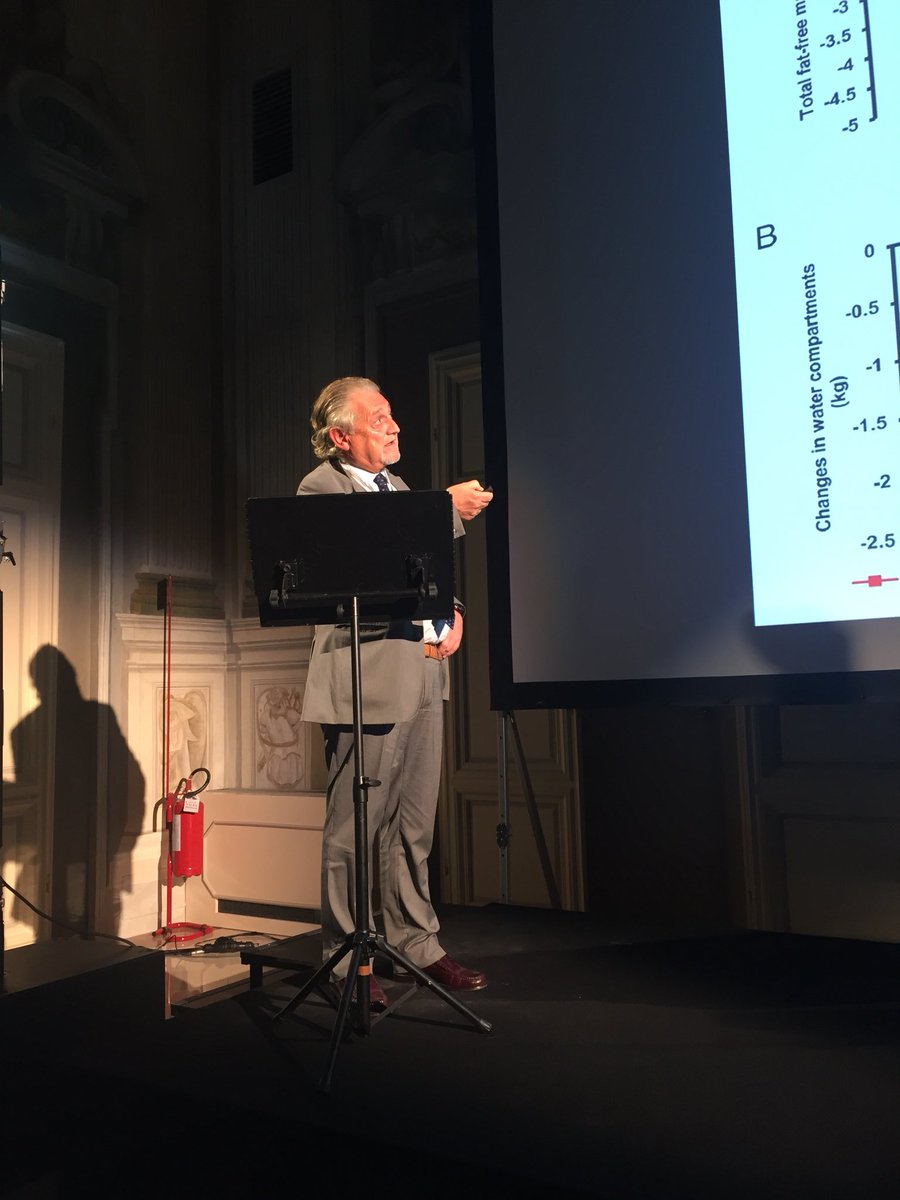 Un placer escuchar el Dr. <a href="/FelipeCasanueva/">Felipe Casanueva</a> con más de 600 artículos publicados sobre obesidad <a href="/pronokal/">PronoKal España</a> #perdergrasa #perderpeso