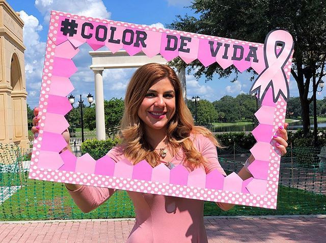 ambar_rincontv's tweet photo. Que tú viernes tenga #colordevida 💝🎀 .
Siempre da lo mejor de ti en todo lo que hagas y la vida se te llenará de color 💝💝💝.
.
.
.
.
#makeithappen #venezolanosenorlando #univision #newsanchor #friday #tgif #colordevida #weekend #dreamscometrue✨ https://t.co/DeUAepu6Xx