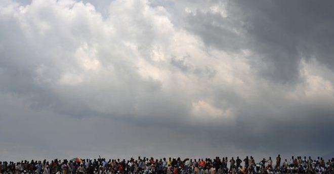 franceculture's tweet photo. Racoleur, outrancier, lacunaire... le démographe François Héran réplique à Stephen Smith, auteur d'un essai alarmiste sur un funeste défi migratoire qui serait sur le point de s'abattre sur l'Europe. https://t.co/ZaoGzX8kY3 https://t.co/6MNl0EASVg