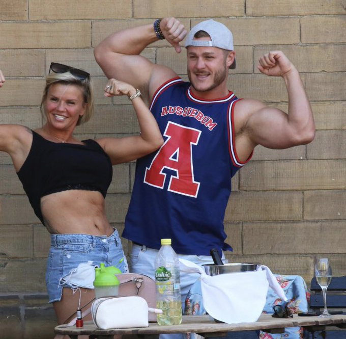 #FlexFriday @KerryKatona7 https://t.co/czodzbbwav<a href="/tag/flexfriday"class="tags">#FlexFriday</a><a class="tags" target="_blank" title="On Twitter" href="/?out=eyJ0eXAiOiJKV1QiLCJhbGciOiJIUzUxMiJ9.eyJpYXQiOjE3MjA4MzY3NTksImlzcyI6InR3cG9ybnN0YXJzLmNvbSIsIm5iZiI6MTcyMDgzNjc1OSwiZXhwIjoxNzUyMzcyNzU5LCJyZWRpcmVjdF91cmwiOiJodHRwczovL3R3aXR0ZXIuY29tL0tlcnJ5S2F0b25hNyJ9.wOv2rbc6H1TM5ssDBMLsDtYILgwh7OAzTouW1yWyHx00Q4J9KhbgWmojtCjY0rlNPAZKT12n_ZOCk8AF3twKBA">@KerryKatona7</a>