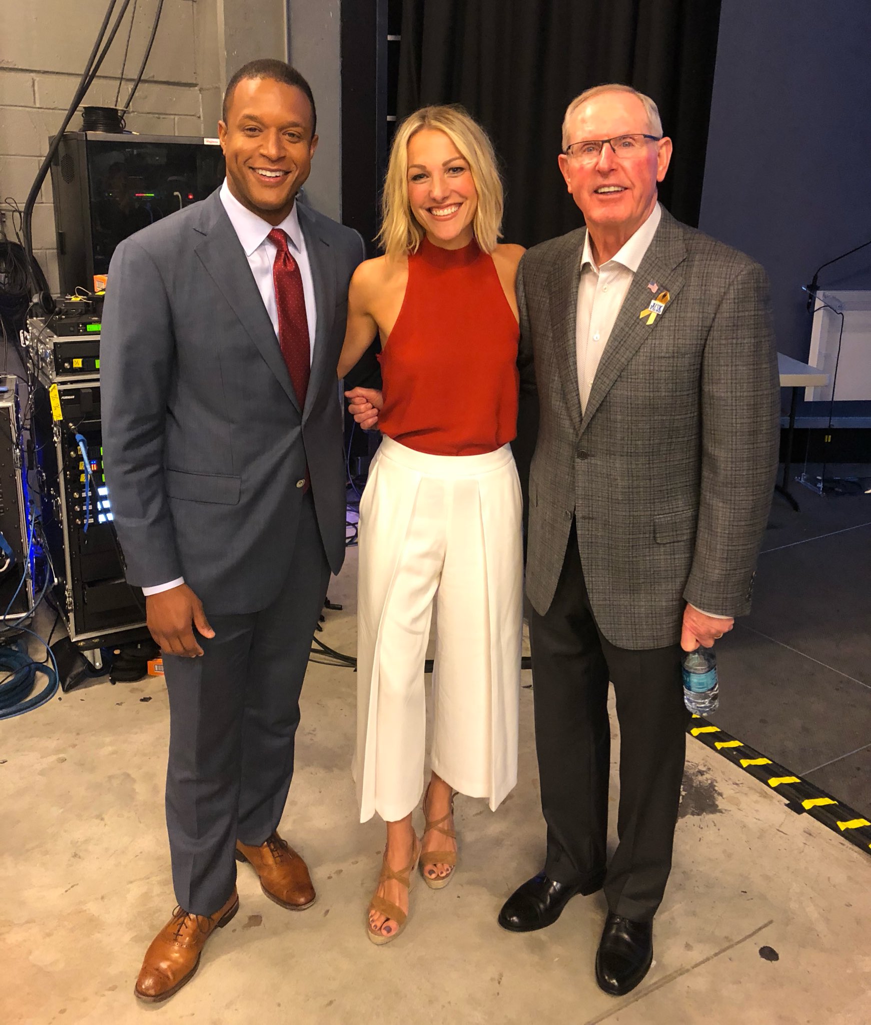 Lindsay czarniak sexy
